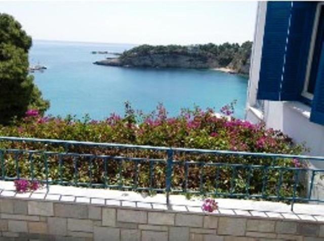 Pansion Panorama Aparthotel Patitírion Buitenkant foto