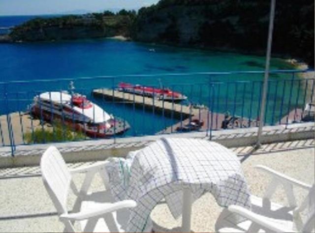 Pansion Panorama Aparthotel Patitírion Buitenkant foto